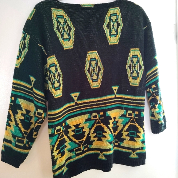 SOLD-Vintage 60s Aztec patterned sweater - Sz M - Picture 2 of 9